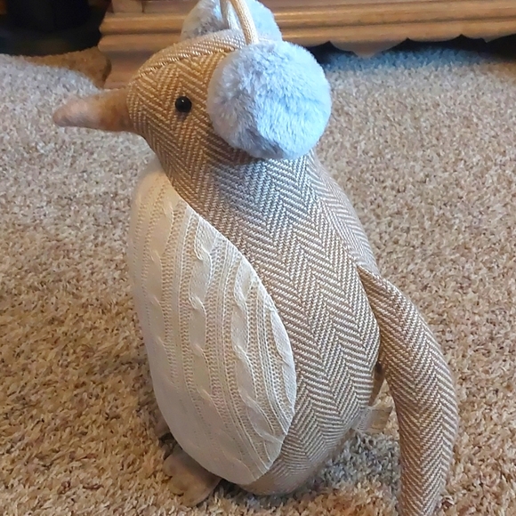 Large Momma Penguin 🐧- NWT - Picture 6 of 7